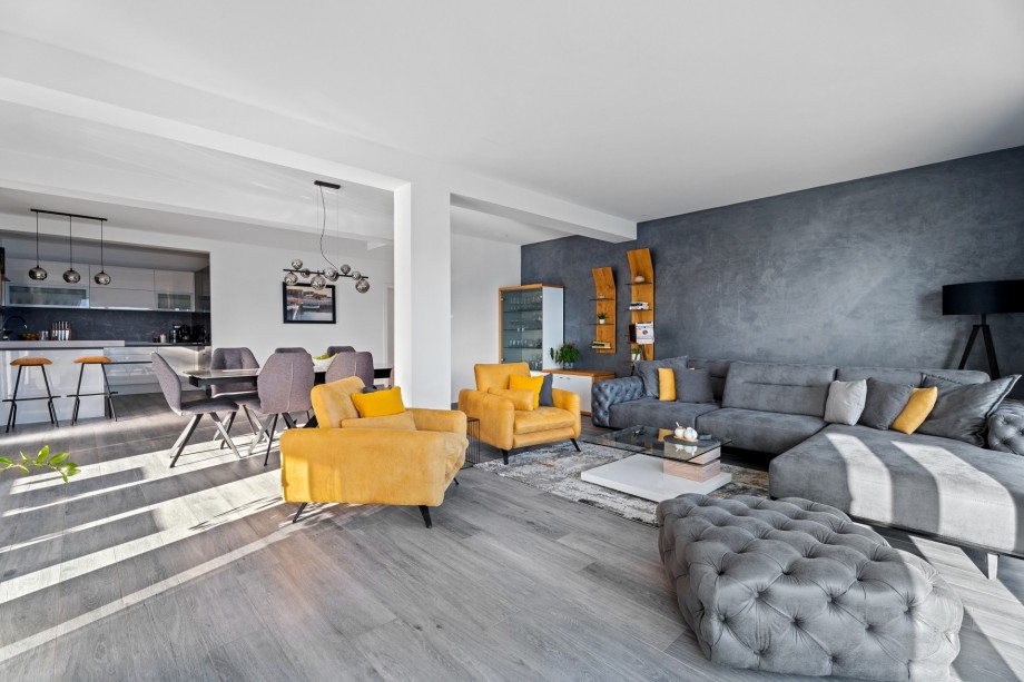 A spacious and stylish living and dining room for your comfortable stay