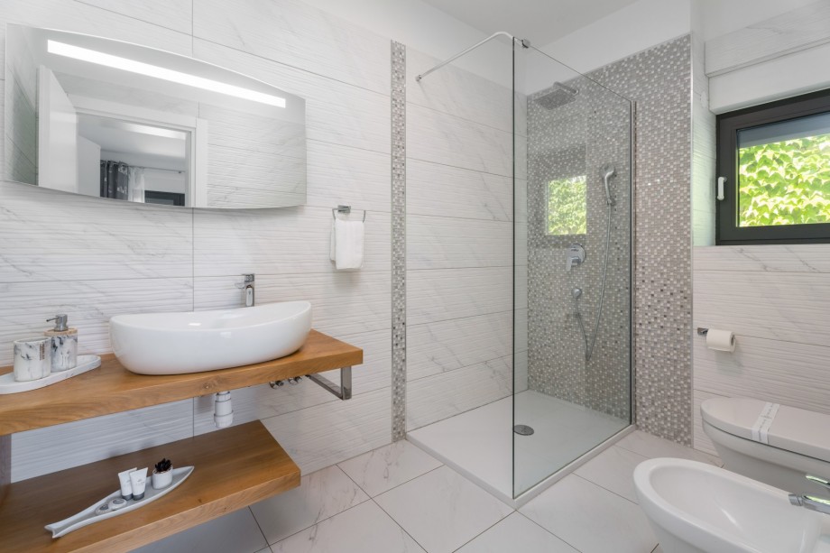 Ensuite Bathroom with shower (Bedroom No3)