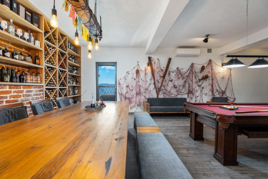 The fun zone is perfect for family or friend gathering