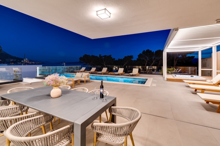 Come and taste the unspoiled and easy way of living in the Dalmatia