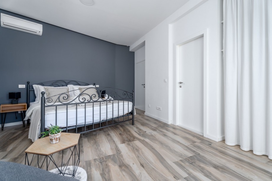 Bedroom No1 with double bed and ensuite bathroom