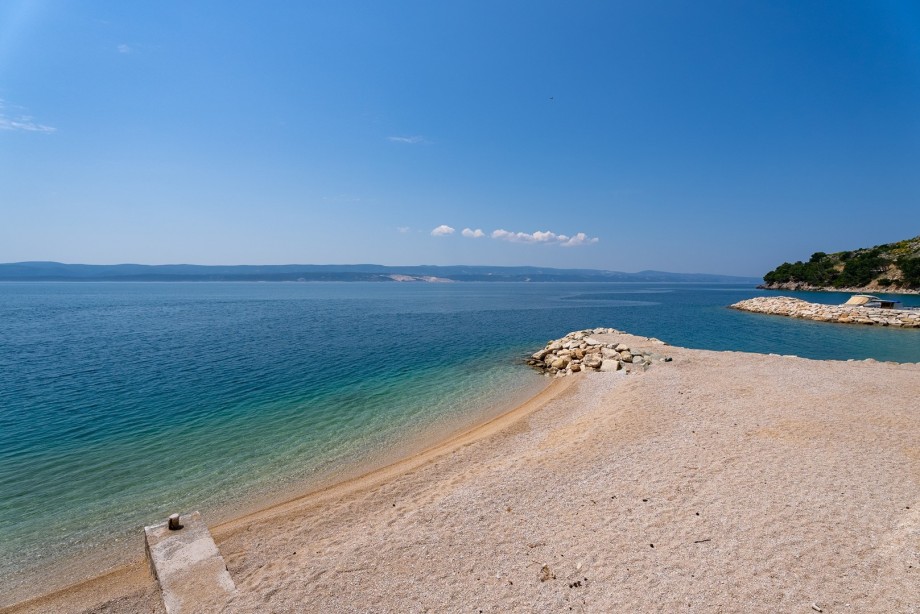 You are located directly on the pebble beach and you can walk by the sea and find your perfect spot