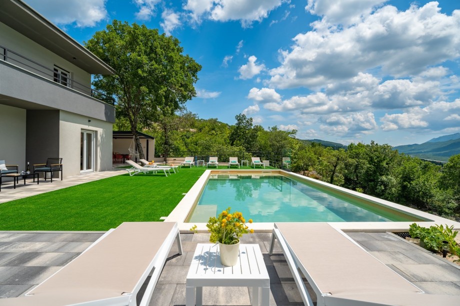 Villa Rose bietet einen privaten beheizten 9,8 x 4 m großen Pool