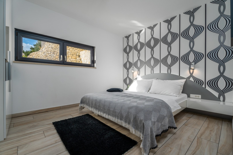 Bedroom No3 with double bed, TV, AC - ground floor