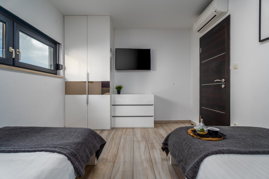 Bedroom No4 with 2*single bed, TV, AC - ground floor