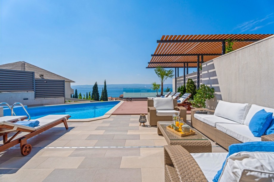 Comfortable sun-deck area and a lounge corner