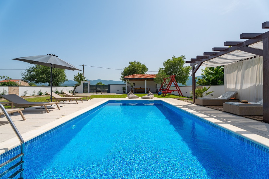 Come to Villa Anja and spoil yourself during a well-deserved vacation at this amazing location