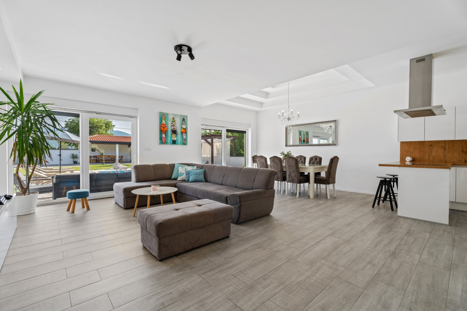 TV, and PS4 all carefully designed and high-quality furnished with glass walls and exit toward the pool area