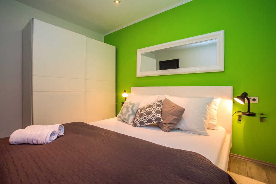 Bedroom no.1 with 160x200 bed on the first floor