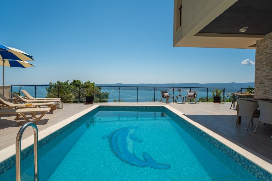 Seaview Villa Matea with 4 en-suite Bedrooms, Whirlpool, Sauna, Private pool