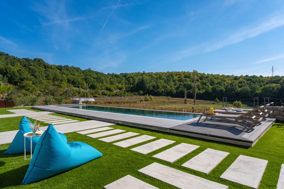 Luxury Villa Depollo with 44sqm heated pool, 6 bedrooms, Makarska hinterland