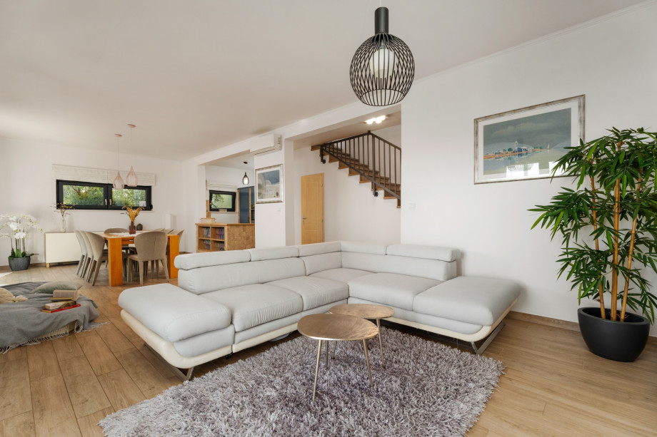 Ground floor and stairs for 1st floor