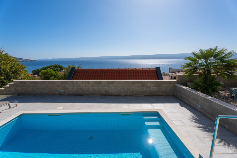 Enjoy opened sea and island views...