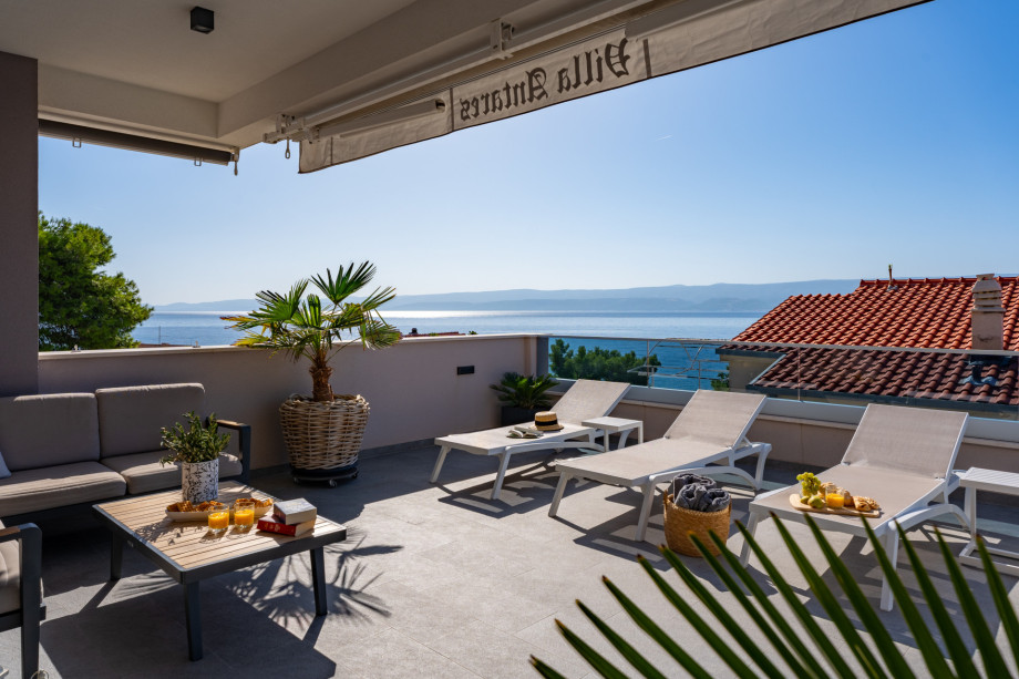 Sea and island view from every corner of the property