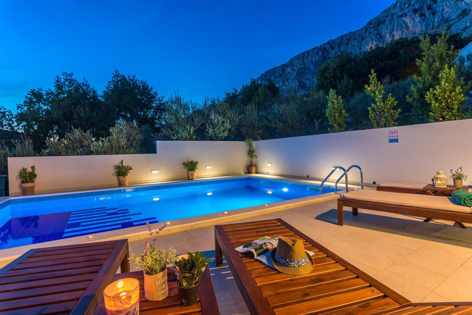 Surrounded by typical Mediterranean vegetation offering a quiet and peaceful stay