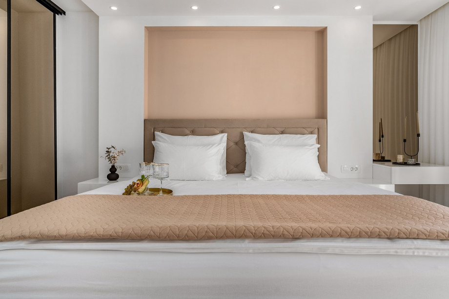 Bedroom NO4 with dressing table, air-condition