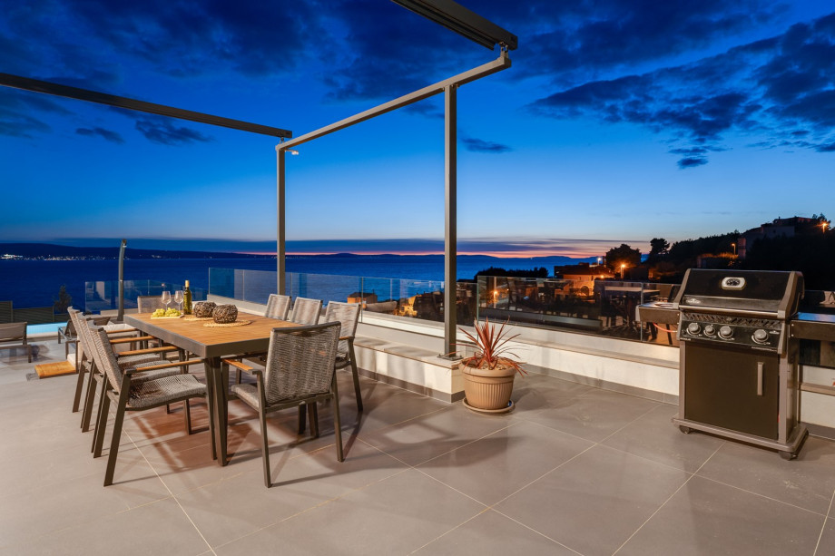 Relax and enjoy a glass of wine on hot summer evenings