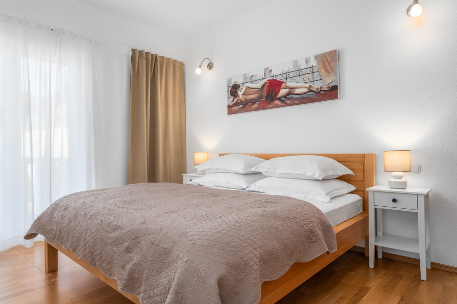 Bedroom No.3 with king-size bed and exit to the balcony, sea view, 2nd floor