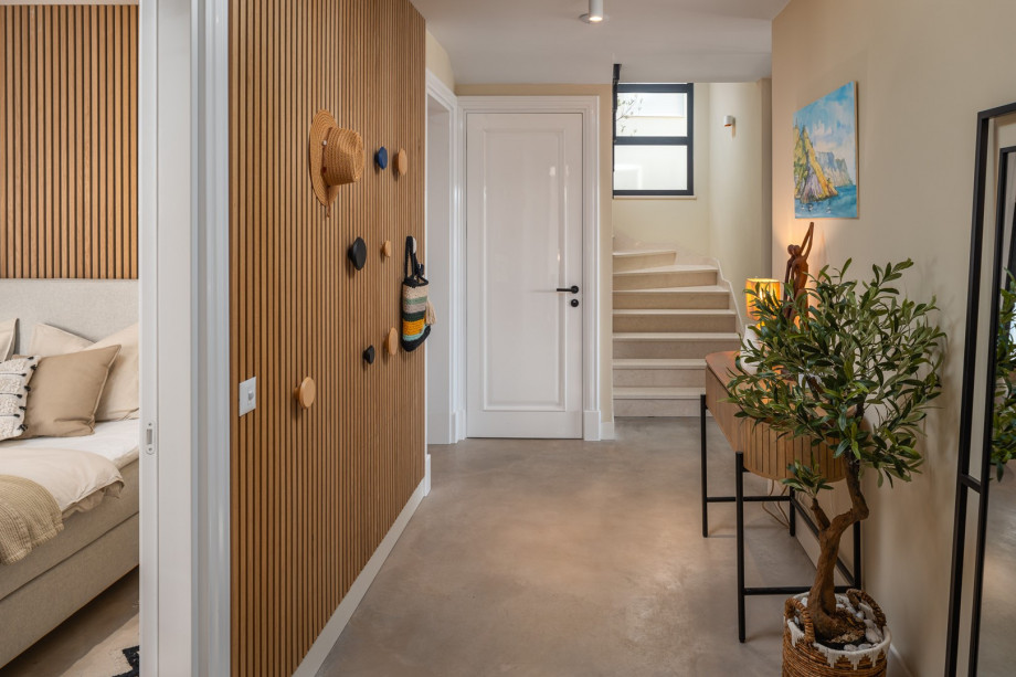 Each of the five bedrooms is a haven of comfort and style, with beautiful linens, elegant furniture, and comfortable mattresses