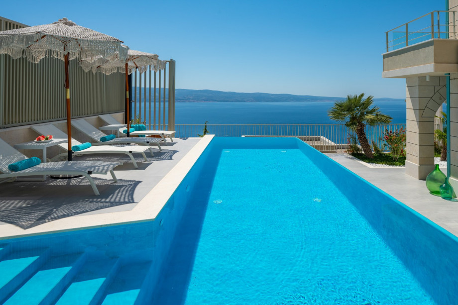 New! Casa GÈNI with a heated pool, 3 bedrooms, an organic garden, sea views
