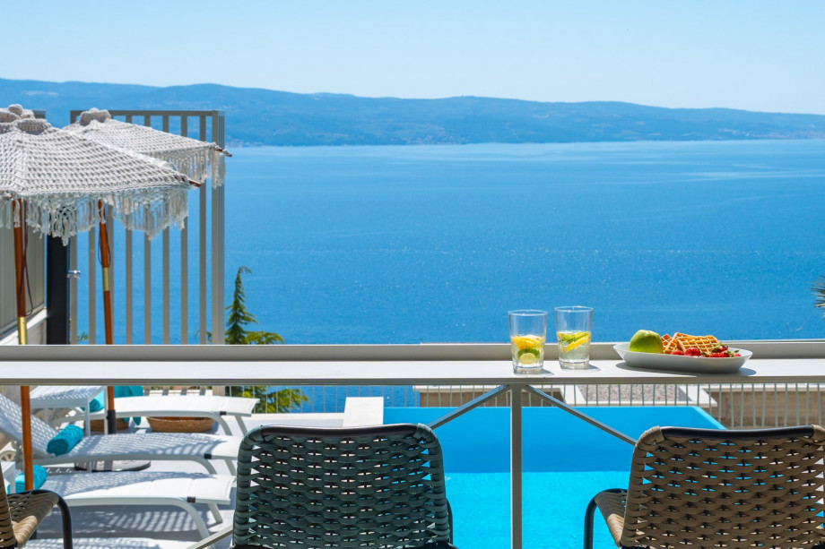 This villa offers a perfect blend of sophistication, comfort, and functionality, making it an ideal retreat for those seeking a luxurious and memorable stay