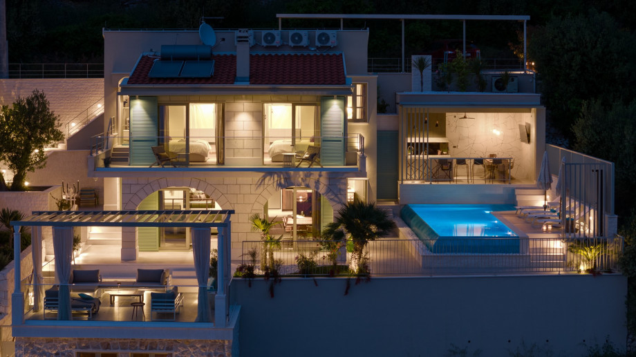 Situated close to local attractions yet distanced from the hustle of tourists, this property provides the ideal retreat