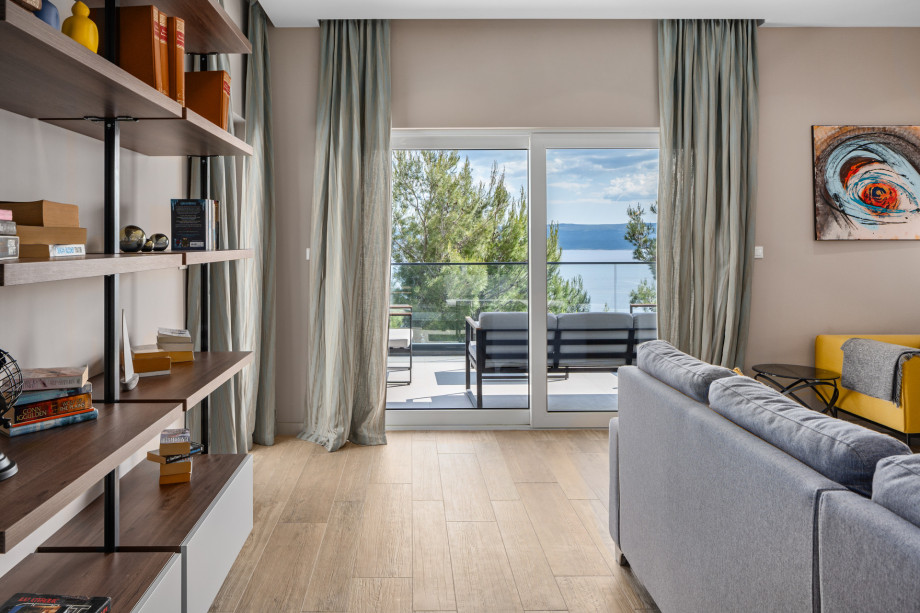 A separate toilet is also located next to the living area