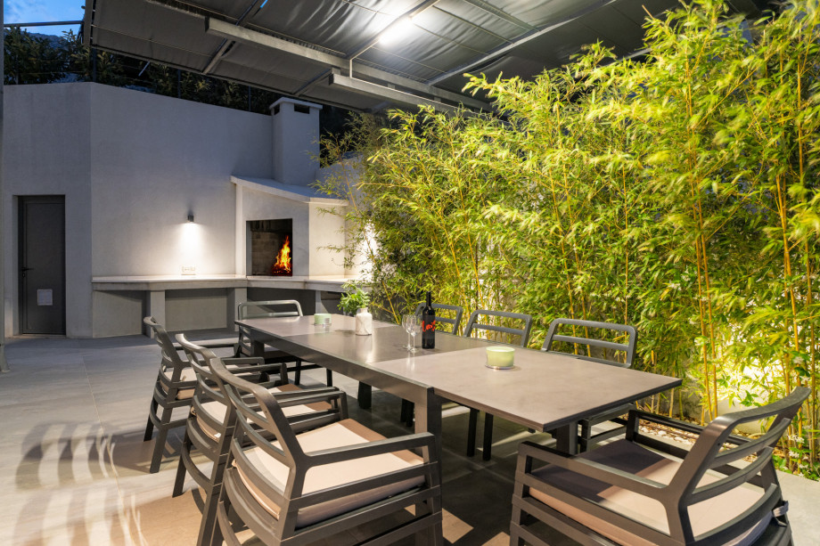 Relax and enjoy a glass of wine on hot summer evenings, or test the grill