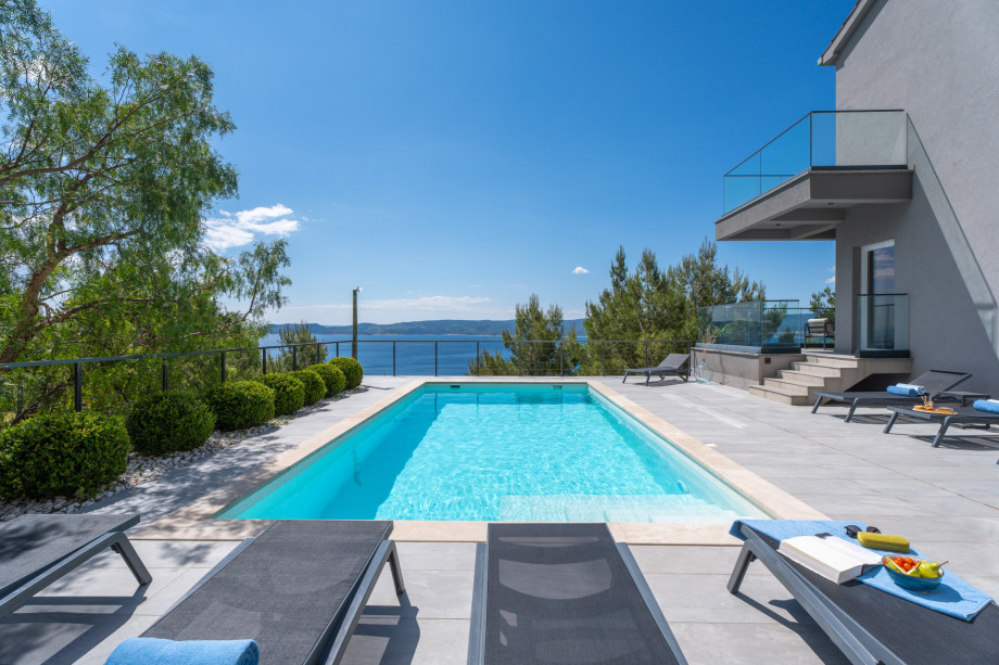 Come and enjoy at Villa Iponi!