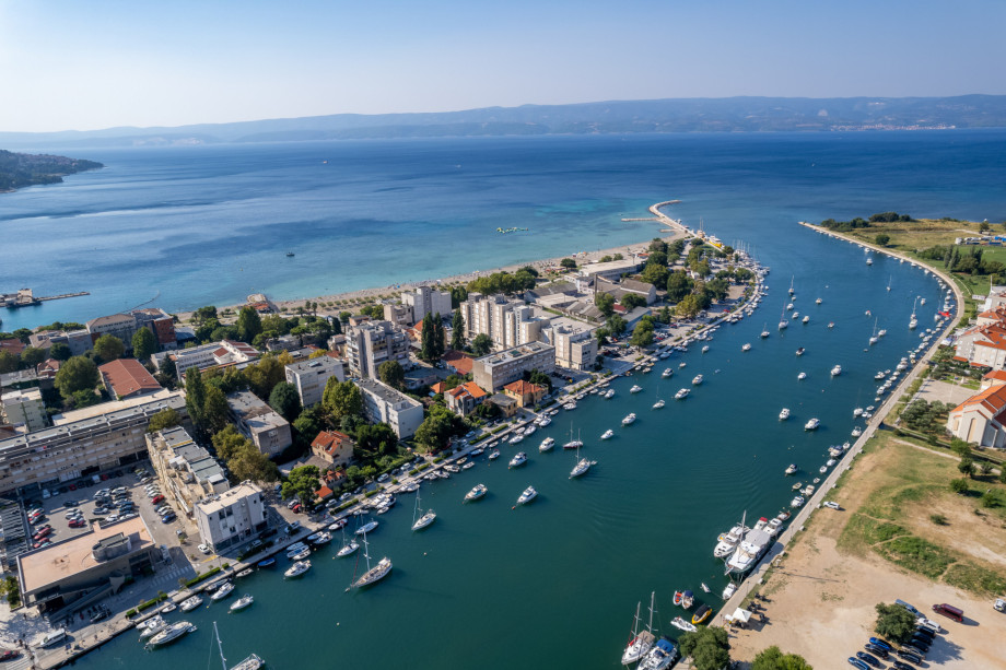 9 Essential Tips for Managing Your Holiday Letting Successfully