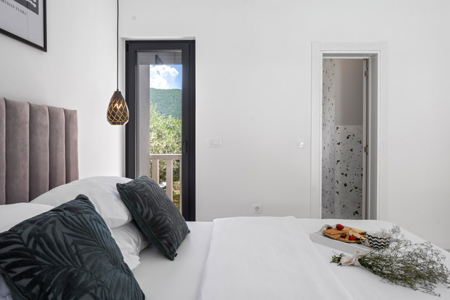 Bedroom NO1 (16sqm) with glass door toward the pool area, A/C, a TV, queen size bed 160cm x 200cm