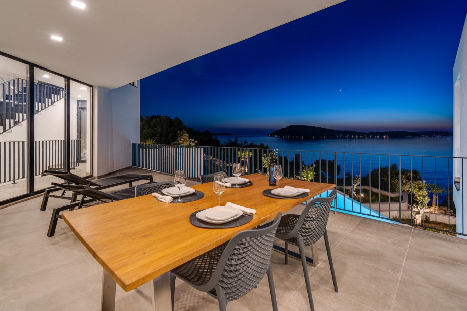 every floor level offers an outdoor dining area