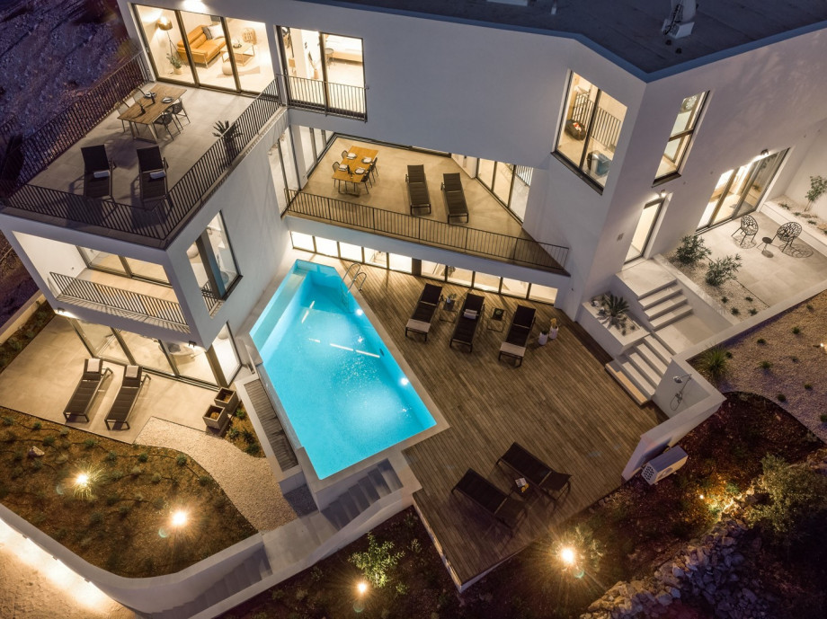 offering spectacular views of Ražanj bay and Adriatic sea