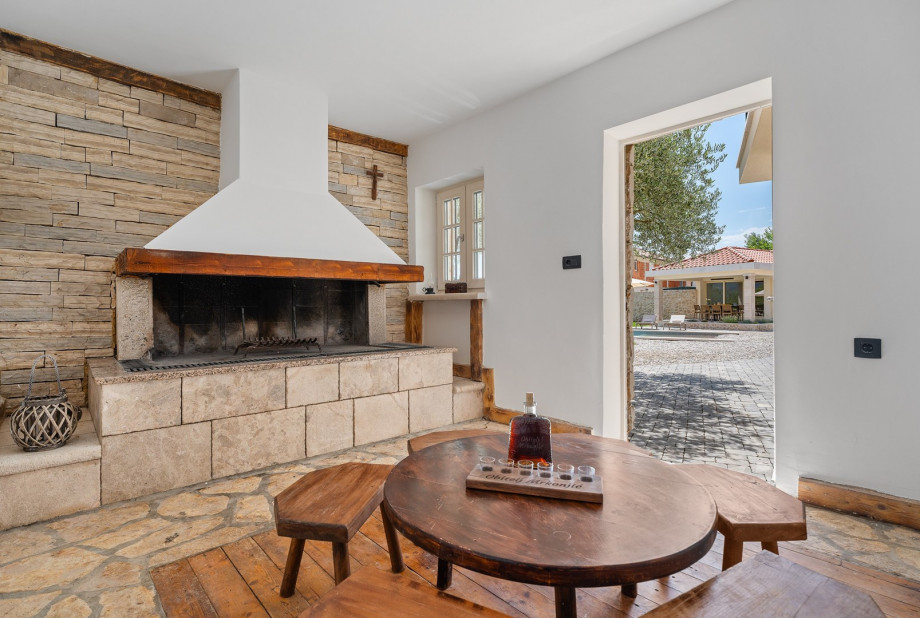 It promises a perfect blend of comfort, style, and serenity for your next holiday experience.