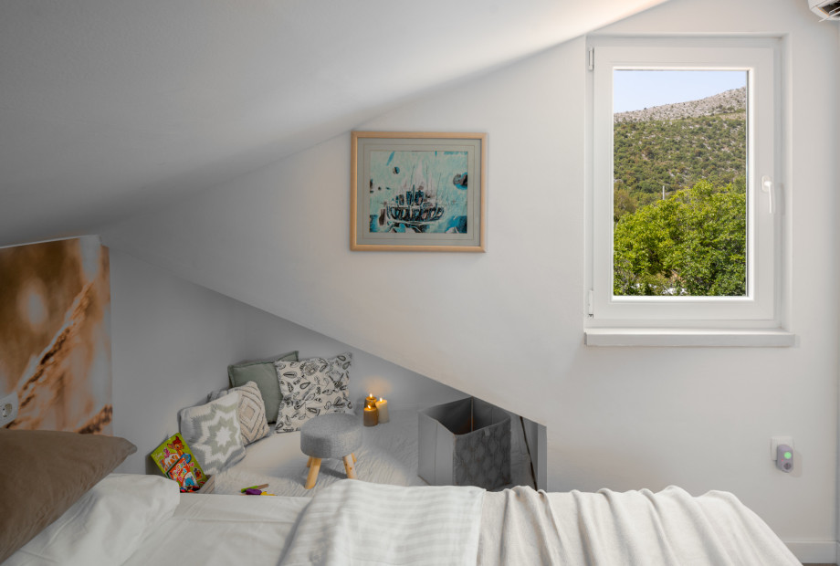 a cute corner for your youngest in Bedroom NO3