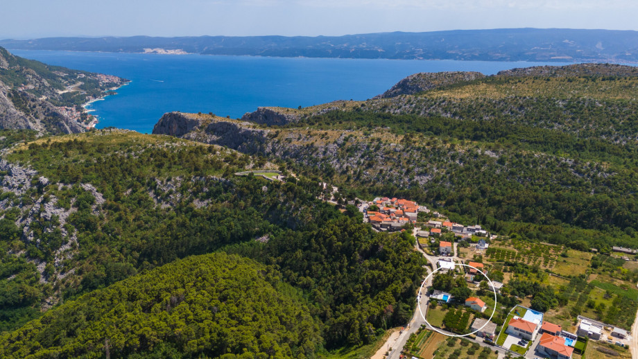 Car is highly recommended so you can explore this spectacular neighborhood of Dalmatian coastal side