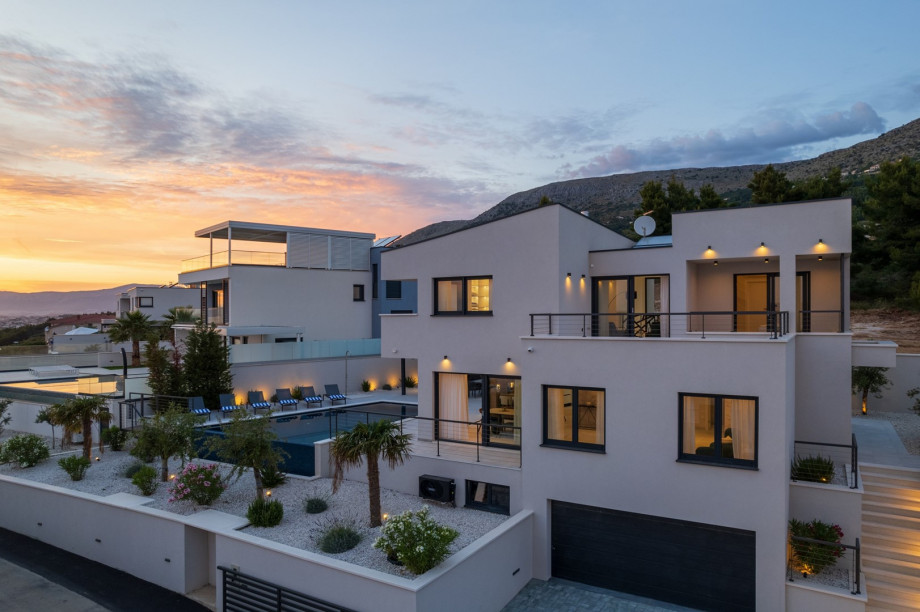 This property is beautifully appointed with contemporary architecture and high-quality furnishings