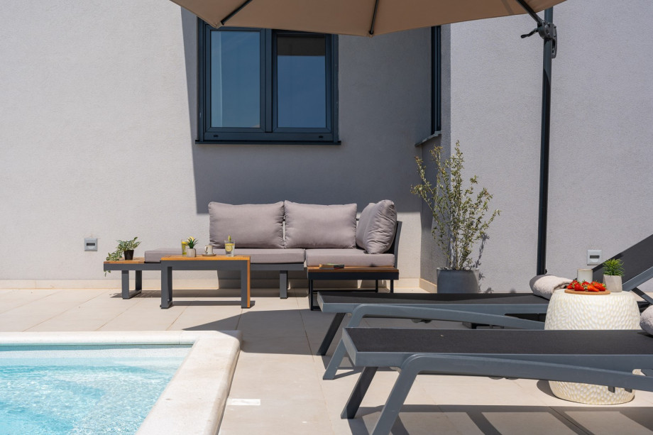 Sun deck area with deck chairs where you can relax in the sun