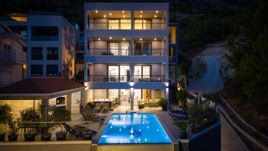 Carefully placed lighting completes the perfect experience of Dalmatian summer evenings