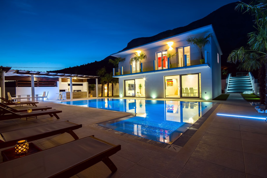 Night view of the villa and outside area