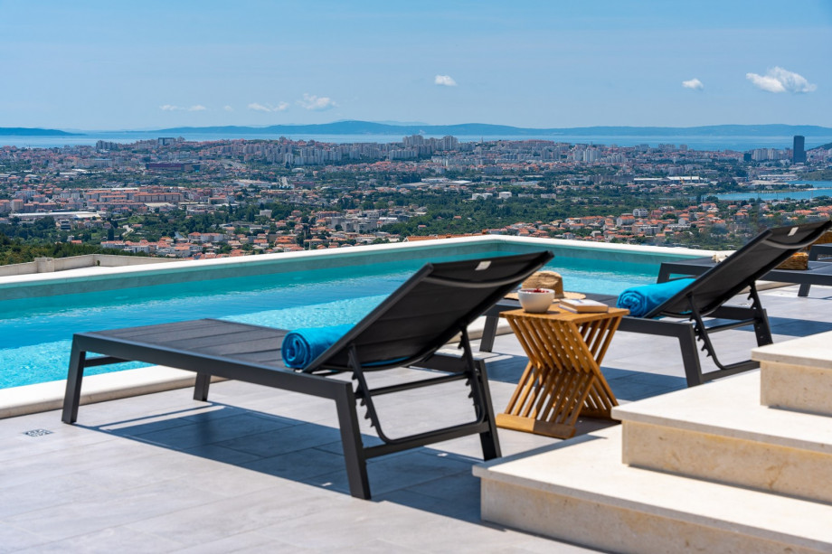 Villa Fortress with a private pool with amazing  view