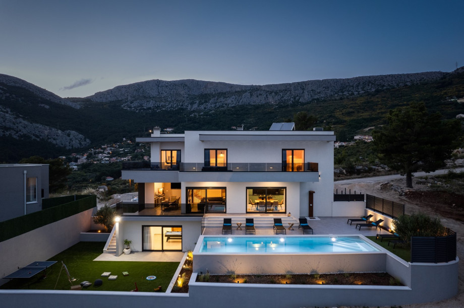 Night view of Villa Fortress
