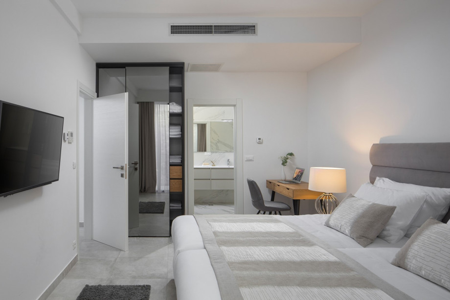 Bedroom NO1 (15,5 sq m) with a super king bed measuring 200 cm by 210 cm