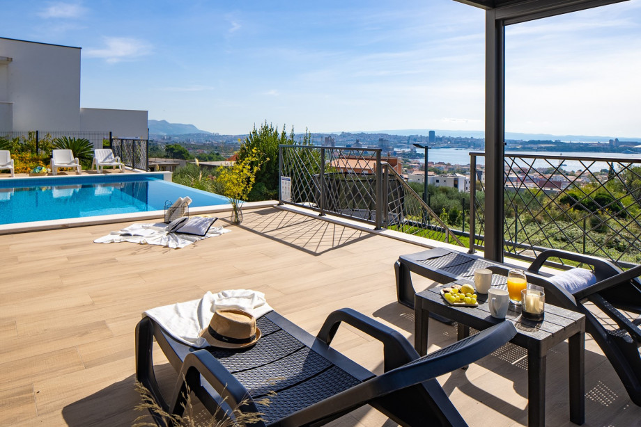 Come and taste the unspoiled and easy way of living in Dalmatia