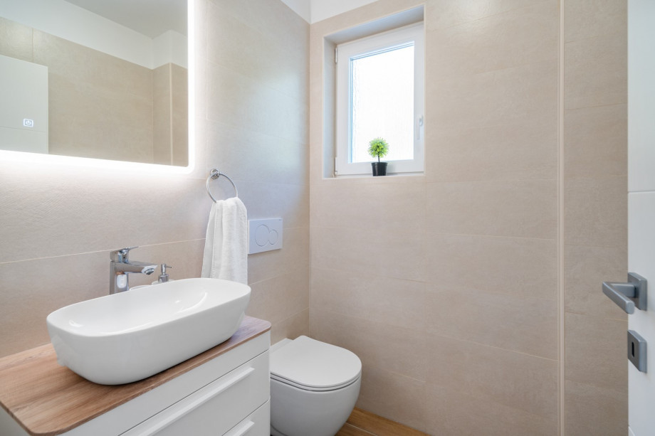 A familly toilet on the ground floor