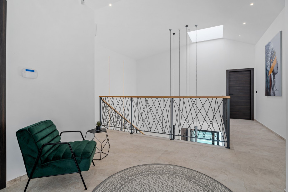 Villa Nina  is a nicely designed property, equipped to a high-to-end level, and exudes style and elegance