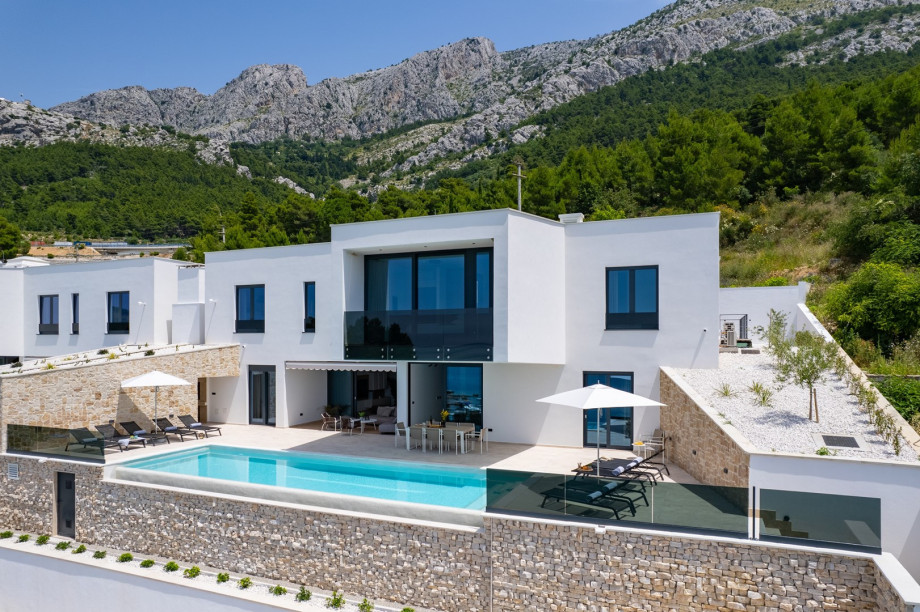 Luxurious Villa Nina is a new and modern property with stunning sea views located just above the Brzet beach next to the identical Villa Kiara next to it