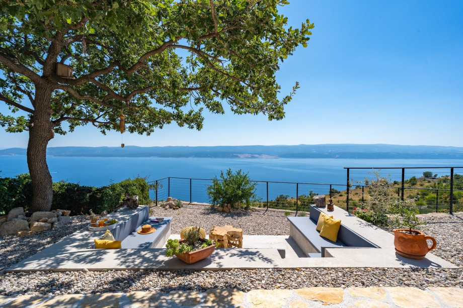 Villa Mountain Lodge is a perfect base for a well deserved family vacation or a retreat for couples