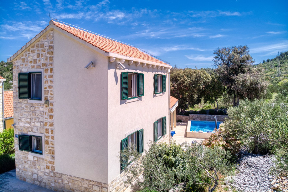 Everywhere you go on island, you can find beautiful secluded bays which are filled with hidden beaches