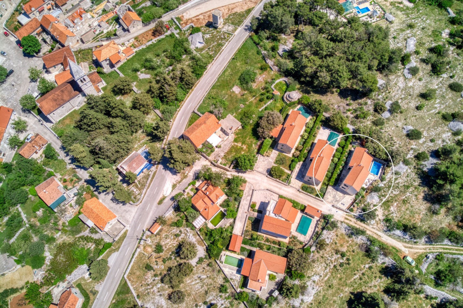 Feel free to explore the bay, to drive and research Nerežišća